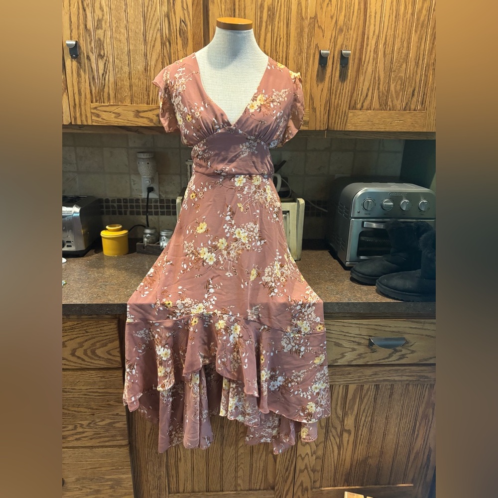 🐝Altar'd State Pink Asymmetrical Ruffled Sundress